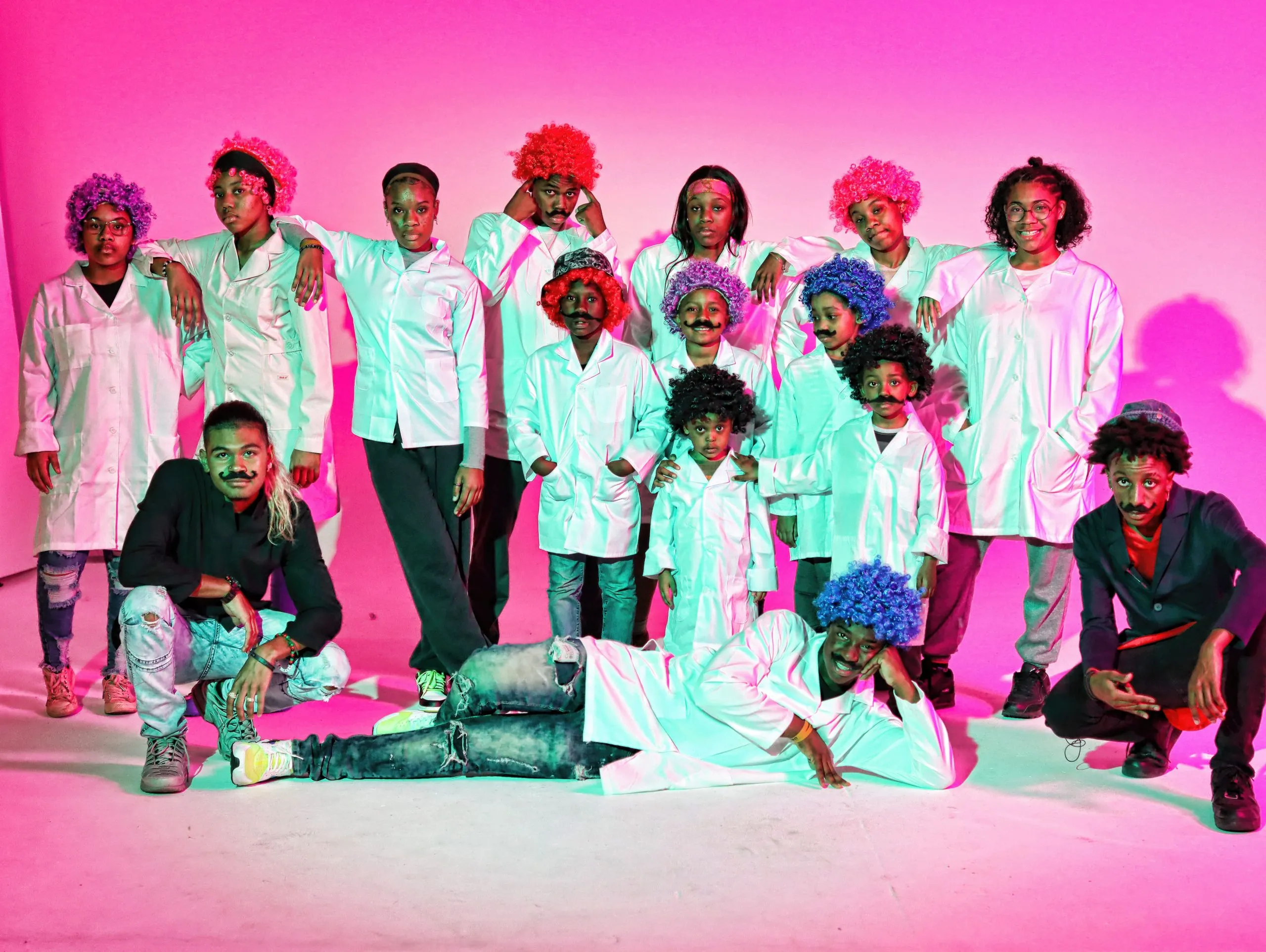 imgi_5_About-Us-pic-Season2-scaled imgi_5_About-Us-pic-Season2-scaled